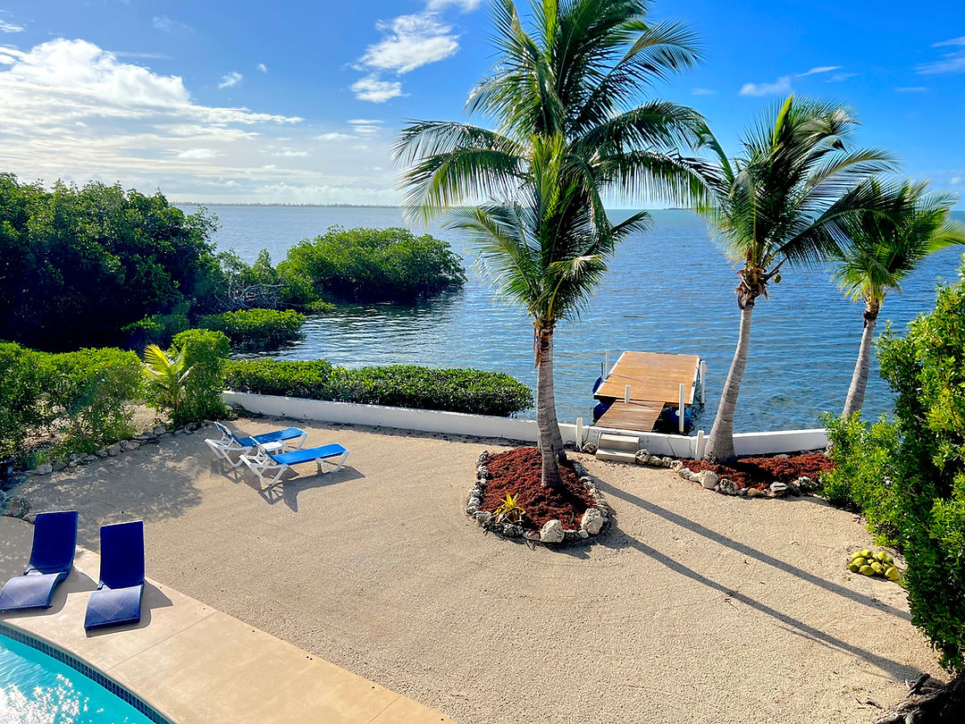 Florida Cudjoe Key White House Conch Drive
