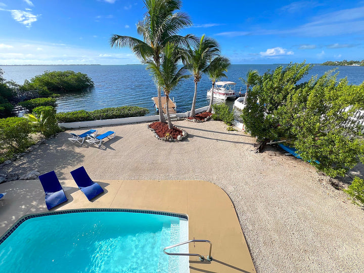 Florida Cudjoe Key White House Conch Drive