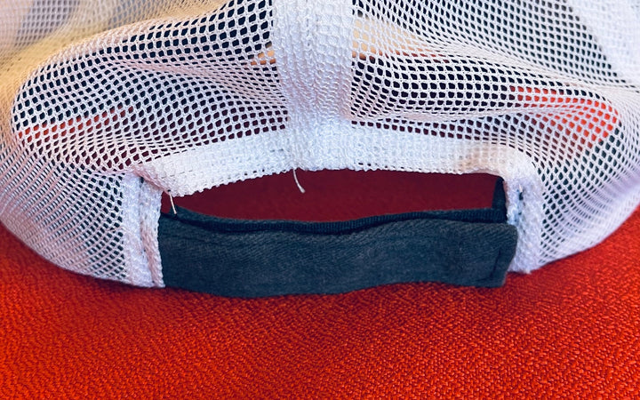 Image of the closure style of the hat-velcro